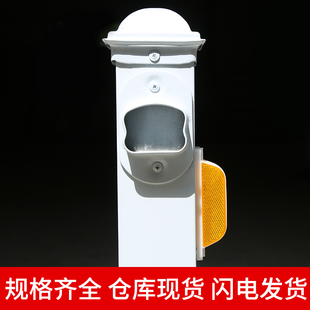 市政道路护栏马路公路交通防撞隔离栏围栏栅栏锌钢立柱和橡胶底座