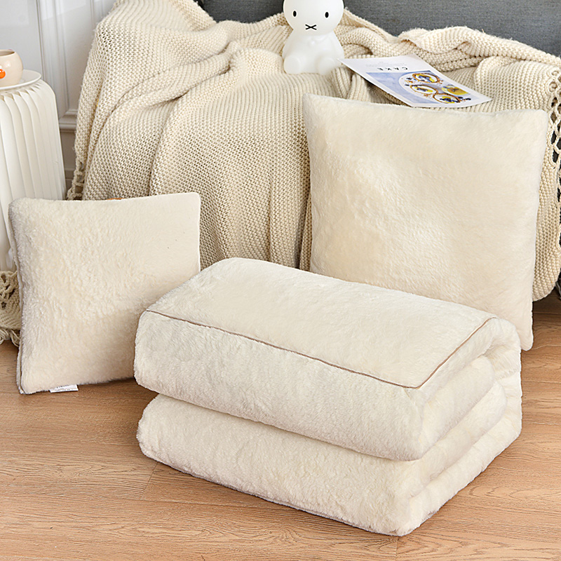 兔毛绒抱枕被两用加厚车载靠垫沙发腰靠办公室沙发二合一午睡毛毯