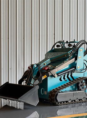 小型多功能滑移装载机可搭配多属具微型铲车安装货叉除草机旋耕机