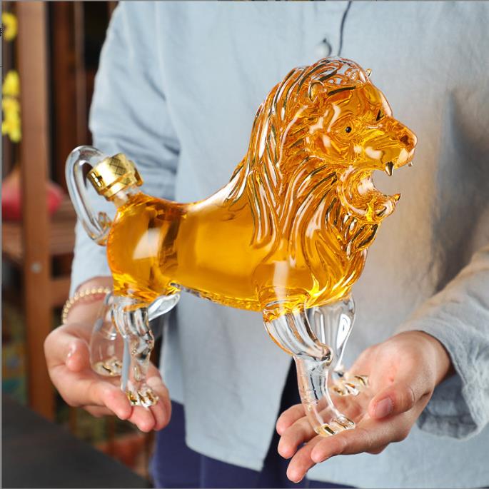 狮子造型酒瓶醒酒器高档酒瓶高硼硅玻璃瓶动物酒瓶加厚玻璃酒瓶