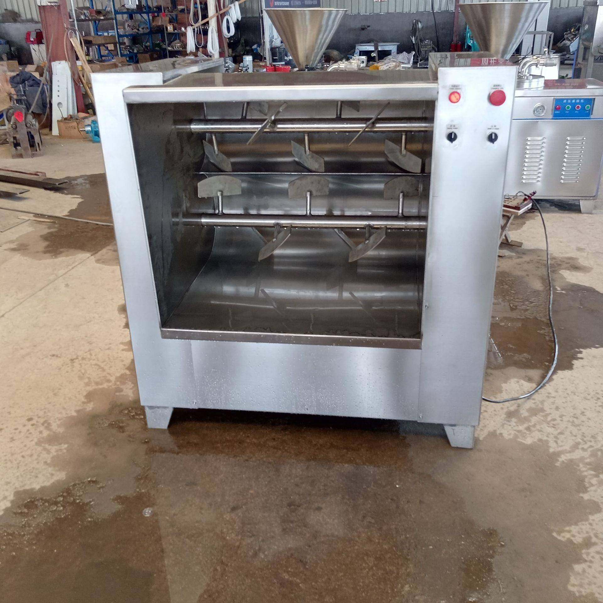 不锈钢饺子馅料拌馅机侧翻出料食品厂用双绞龙拌馅机全自动,厨房电器,其他商用厨电,淘宝优惠券,粉丝福利购,淘宝优惠卷