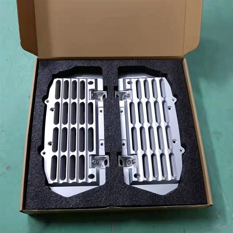 适用胡思瓦娜EXC SXF XCF SX XC EXCF 1-0水箱散热器护罩