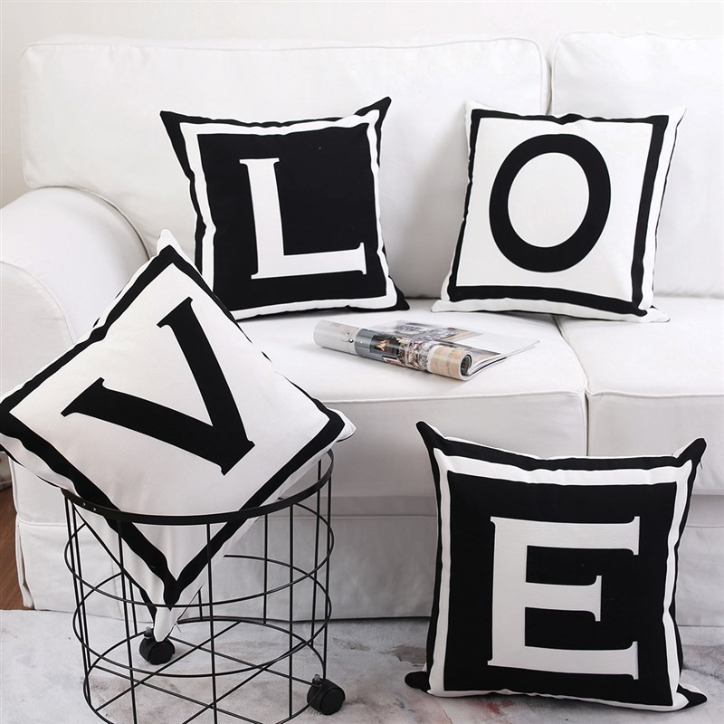 英文字母抱枕面黑白沙发靠垫可拆洗创意loe车载正方形靠枕