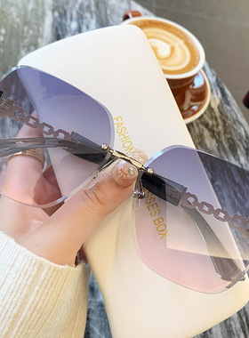 2024新款时尚太阳镜锁链镜腿大框复古墨镜无框切边高级感链条眼镜