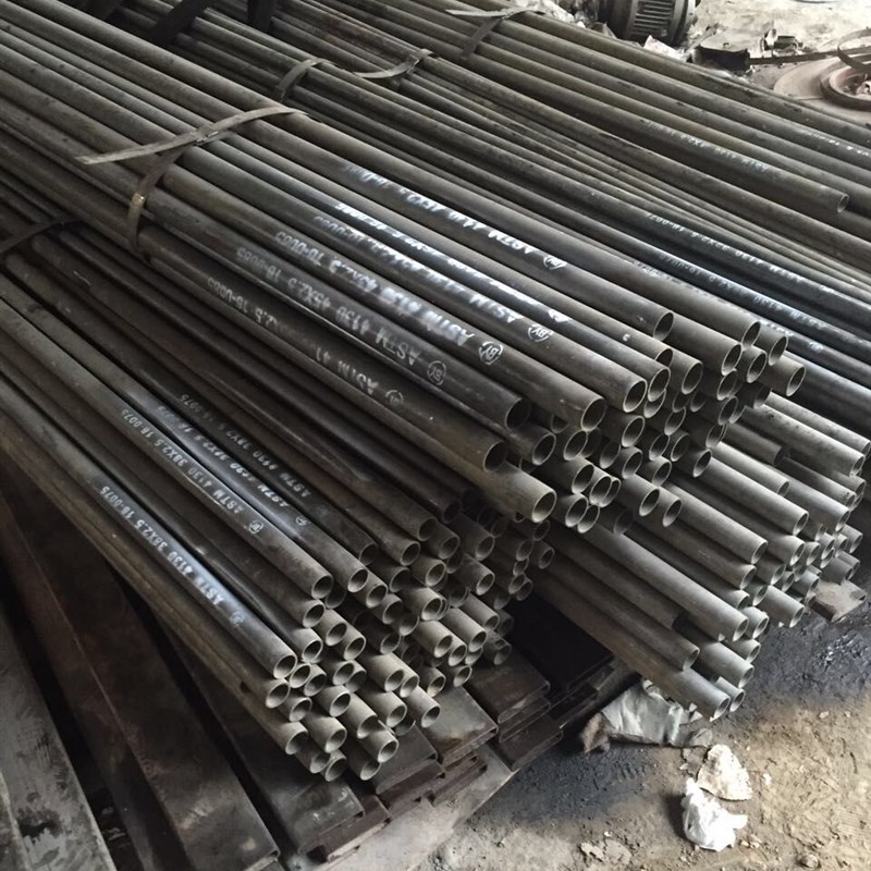 4130铬钼合金无缝钢管外径25-32-38-45壁厚2-2.5mm汽车改装专用管