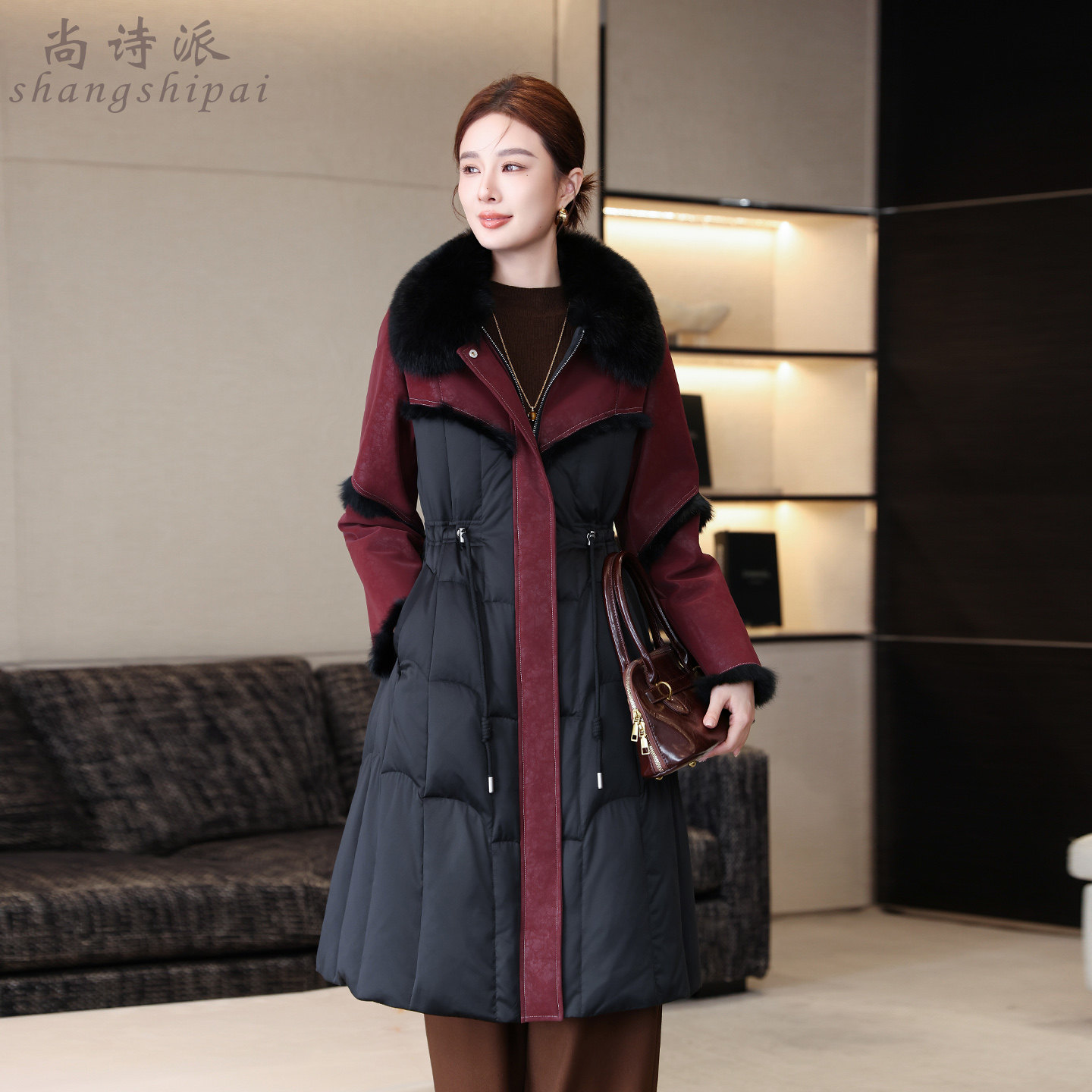 羽绒服女长款撞色拼接2025新款海宁皮草高端修身鹅绒服保暖外套