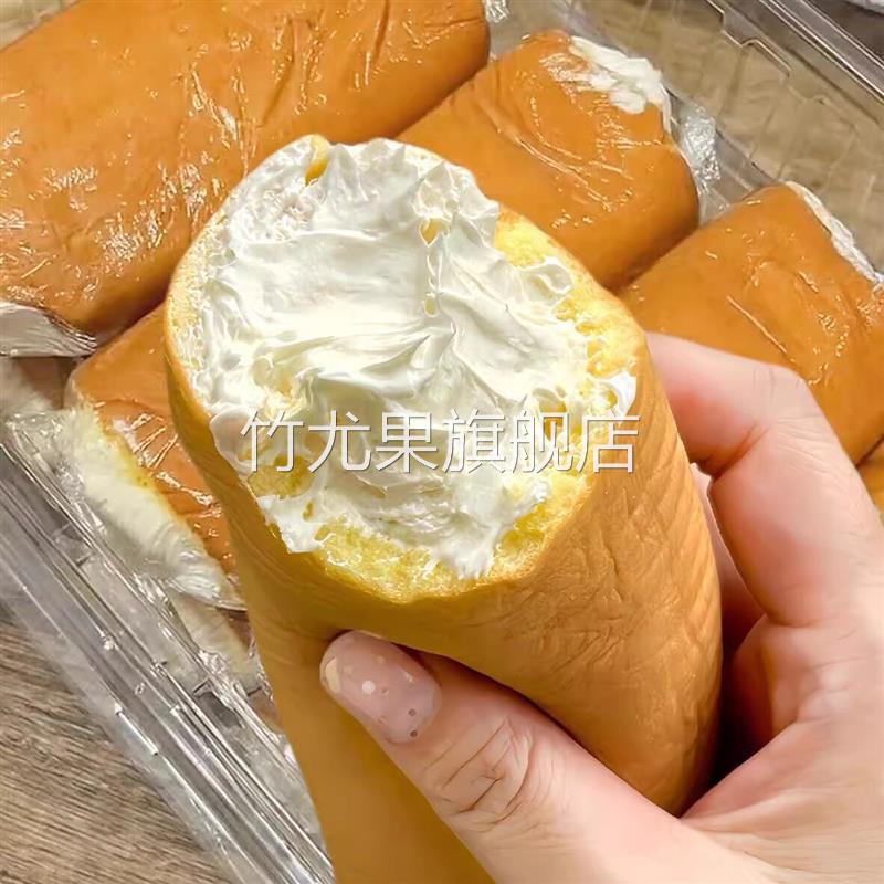 老式奶油卷奶油面包奶酪瑞士卷爆浆奶油面包乳酪夹心面包早餐糕点