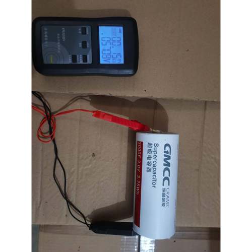 超级电容3.0v3400f，低内阻，大电流，螺柱发货