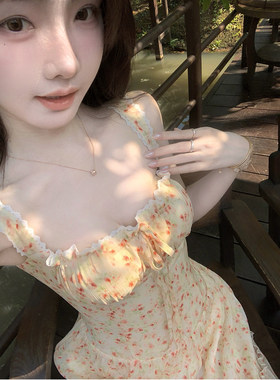jijilulu积极璐 仲夏少女 碎花吊带连衣裙宽松设计感甜美少女风