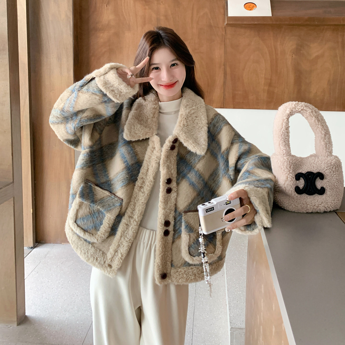 韩版格子羊羔绒毛呢外套女2025年秋冬季新款显瘦加棉加厚呢子大衣