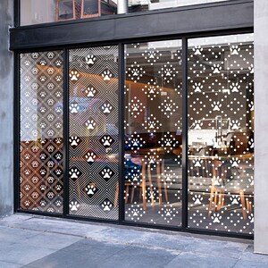 宠物店玻璃膜装饰脚丫足迹大门橱美化整张创意宠物会所静电