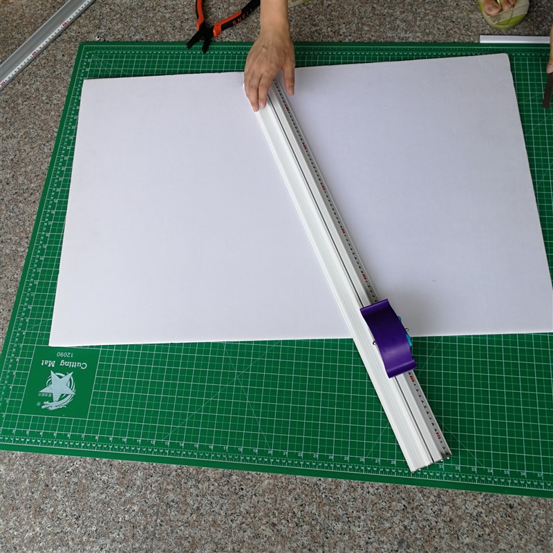滑动式裁切尺切割尺美工尺广告直尺铝合金防滑裁切尺子kt板裁切尺