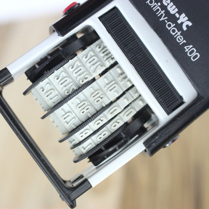 送油墨自动回墨印章 日期印章自带印台翻转印章可调日期章5Mm