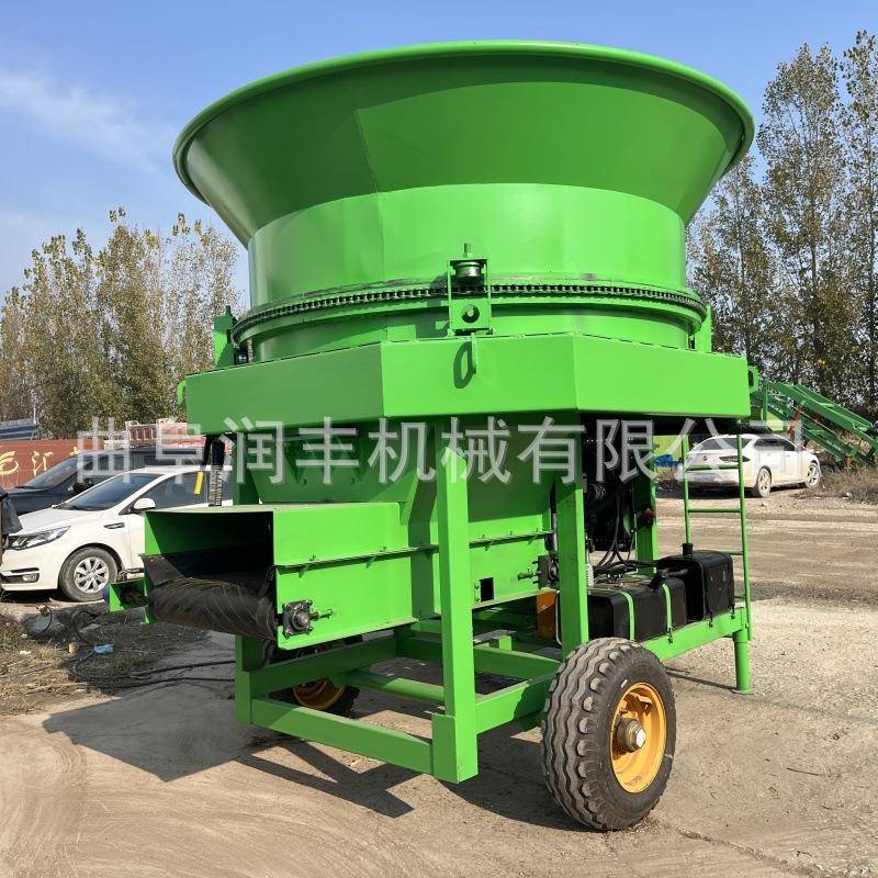 铲车进料转盘粉碎机柴油动力牧场粉草机花生秧青储揉丝机
