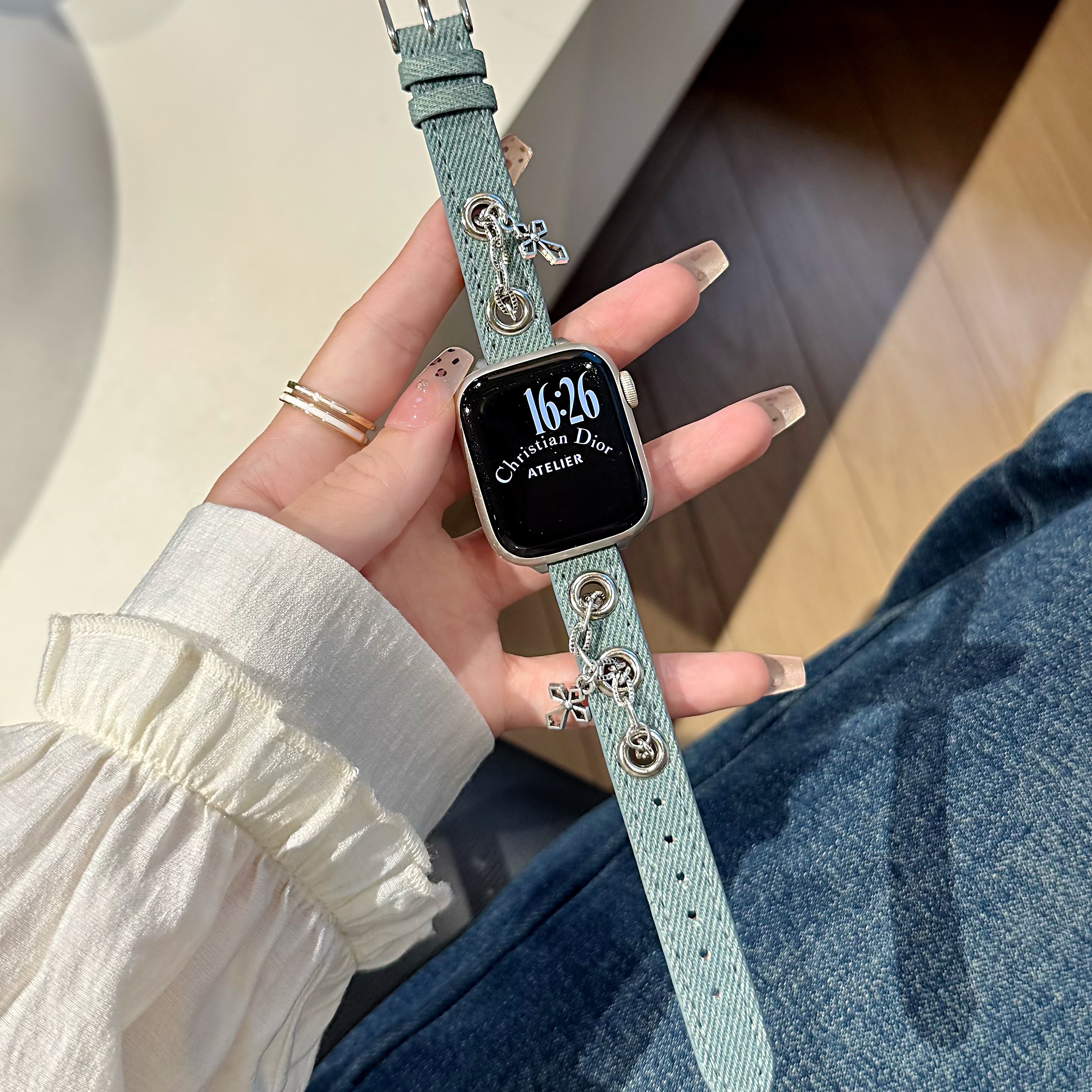 金属朋克风个性表带适用苹果手表