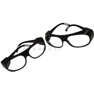 电焊眼镜护目镜白光镜焊工劳保防尘防风平光打磨眼镜加宽加厚