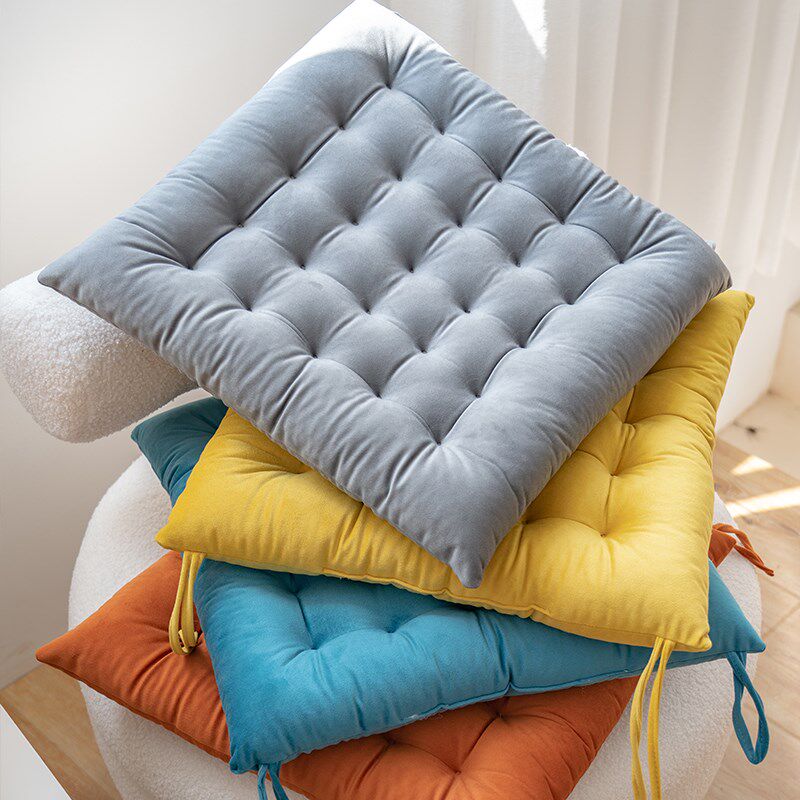 加厚保暖柔软屁股垫子冬天鹅绒多针坐垫座椅屁垫秋季宿舍座垫