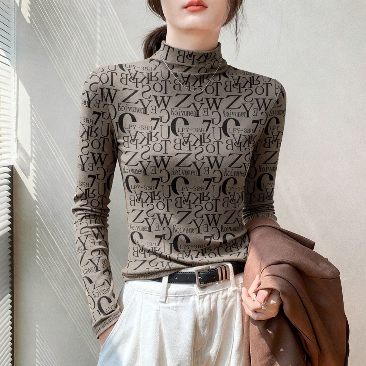 简约内搭半高领宽松休闲打底上衣