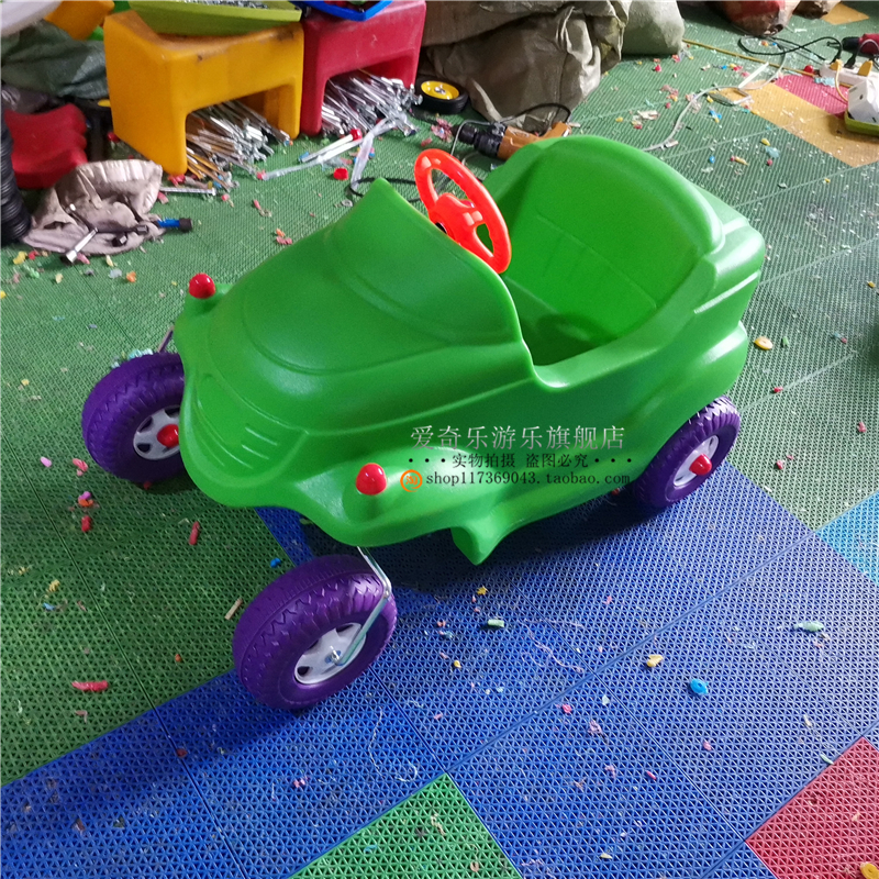 儿童游戏塑料淘气堡幼儿园公车小房车咪咪车扭扭助力学步车