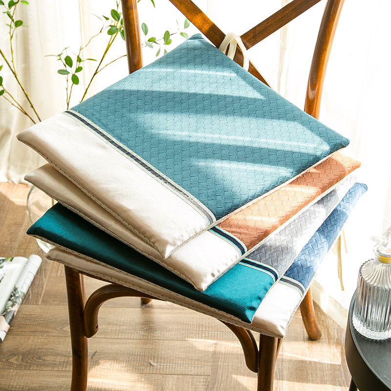 时尚短毛绒椅子垫屁垫餐椅垫防滑加厚拆洗椅子坐垫办公室座椅垫