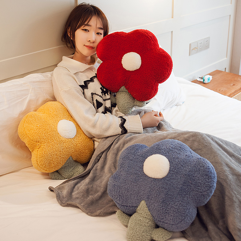 花朵抱枕毯子二合一新款办公室午睡枕头被子两用车用靠枕车载高档