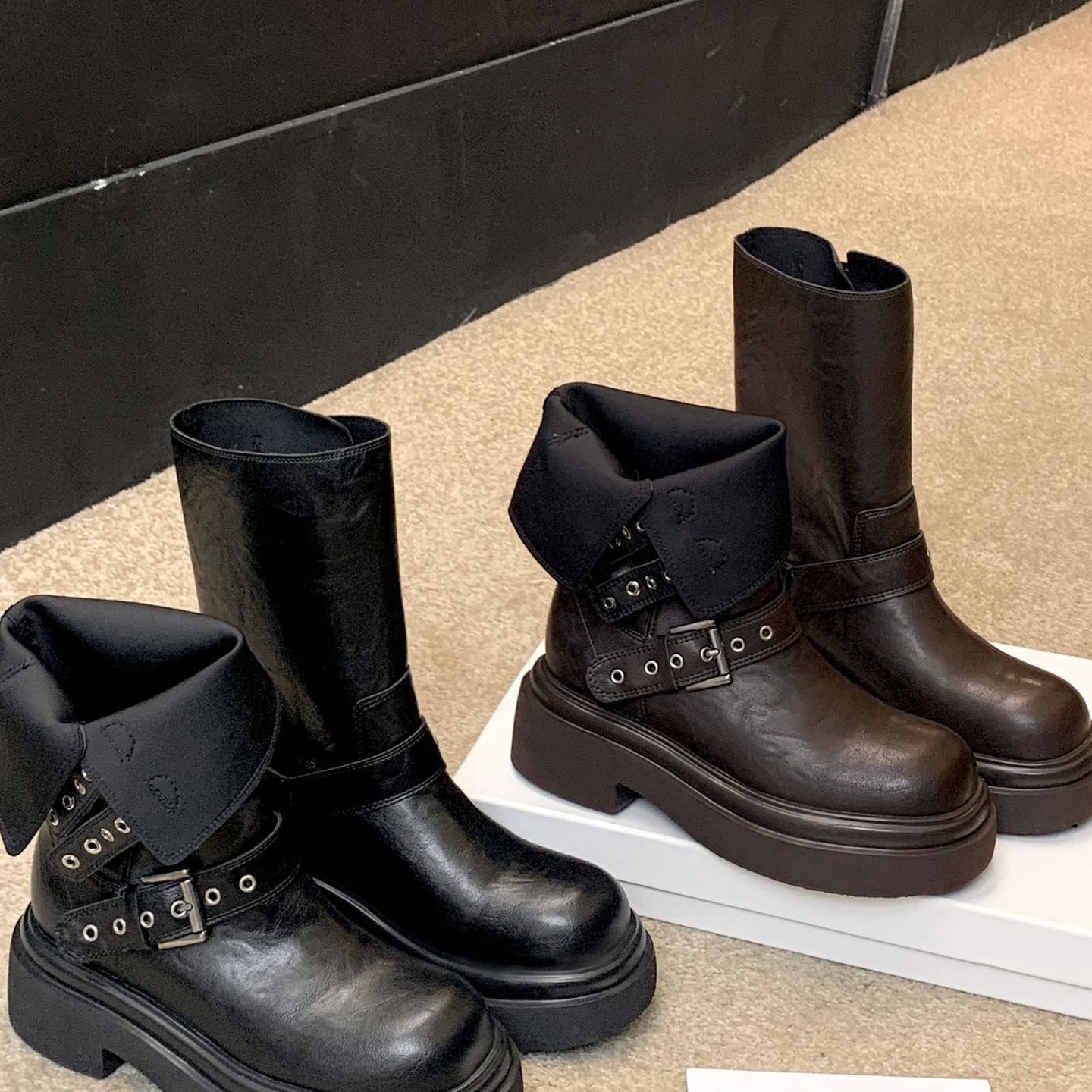 2025新款英伦风马丁靴女靴翻折两穿厚底皮带扣女靴百搭瘦瘦靴女