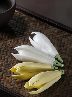 陶瓷摆件工艺品居家摆设吊坠品创意手捏玉兰瓷花旗袍压襟盘扣挂件