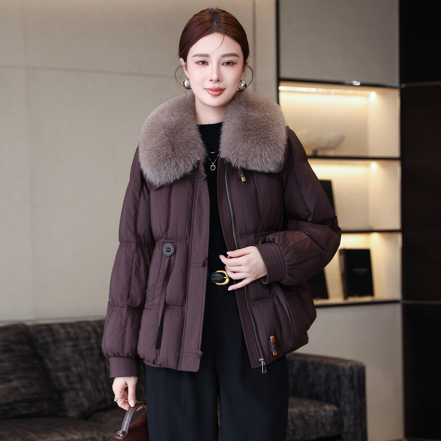 海宁白鹅绒羽绒服女2025冬季新款狐狸毛领可拆卸夹克皮草外套短款,女装/女士精品,羽绒服,淘宝优惠券,粉丝福利购,淘宝优惠卷