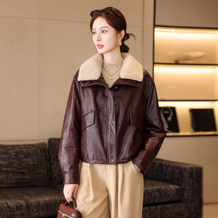 2025冬新款皮衣女短款外套绵羊皮羽绒加厚外套可拆式羊羔毛领韩版