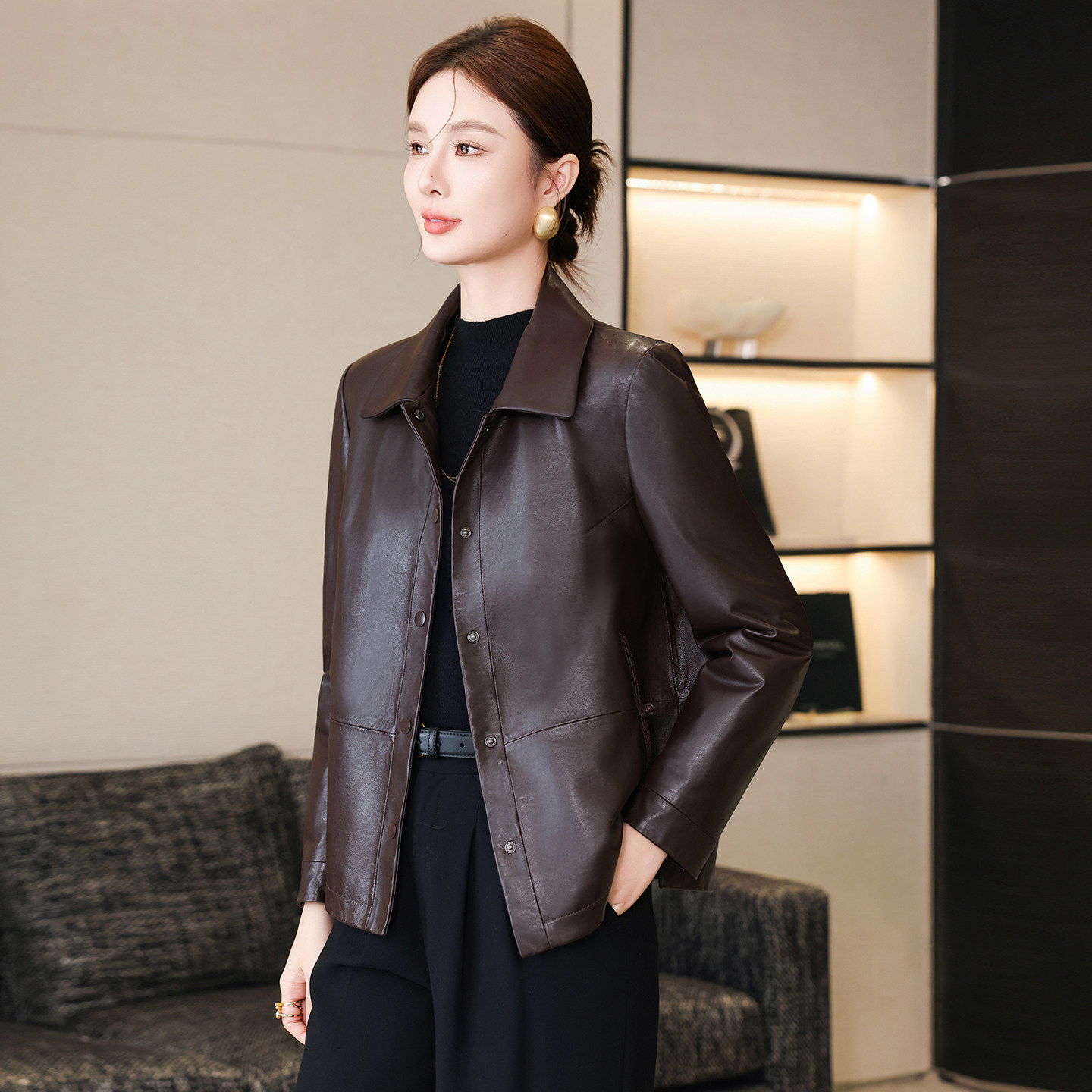 海宁真皮皮衣女2025春秋新款休闲宽松头层绵羊皮夹克外套女士短款