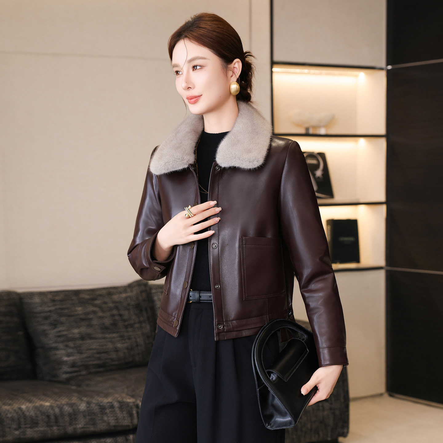 真皮羽绒服皮衣女短款2025冬季新款水貂毛领头层绵羊皮夹克外套潮,女装/女士精品,皮衣,淘宝优惠券,粉丝福利购,淘宝优惠卷