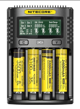 NITECORE奈特科尔UMS4多功能四槽快充自带修复激活usb充电器