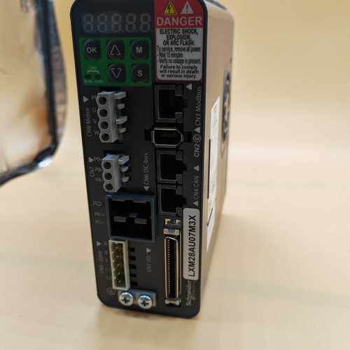 LXM28AU07M3X伺服驱动器0.75KW现货库存保修一年包邮