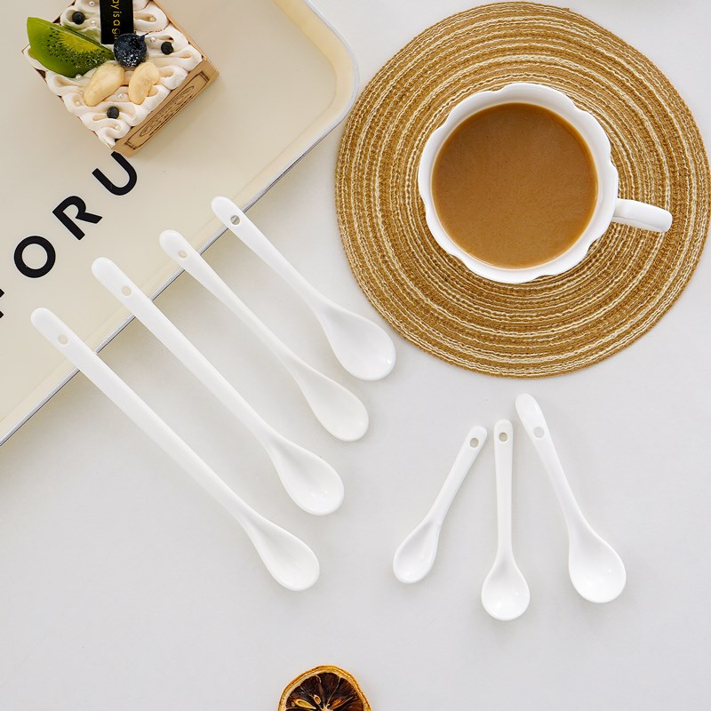 4个骨瓷咖啡勺小勺长柄牛奶搅拌C勺家用陶瓷搅拌棒纯白调羹甜品勺