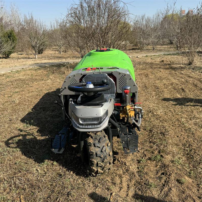 果园用自走式打药机座驾式三轮喷药机农作物柴油田园管理机