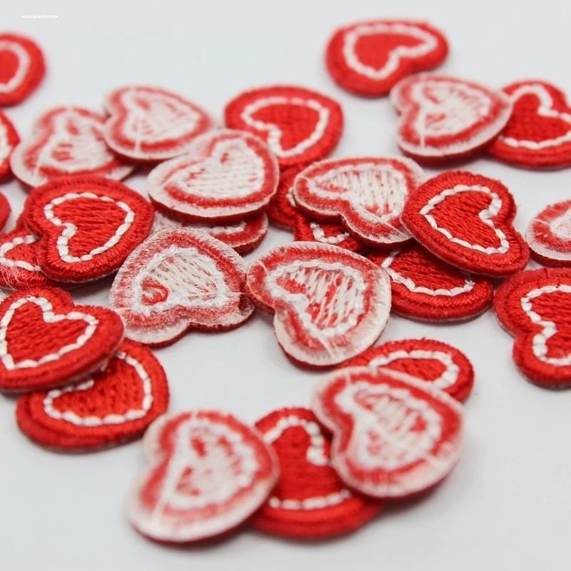 爱心自粘布贴衣服T恤裤子破洞心