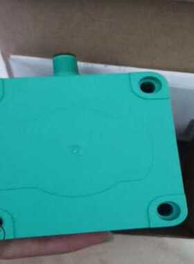 RVI50N-09BKOA3TN-02048  编码器 传感器  安全栅 当天发货