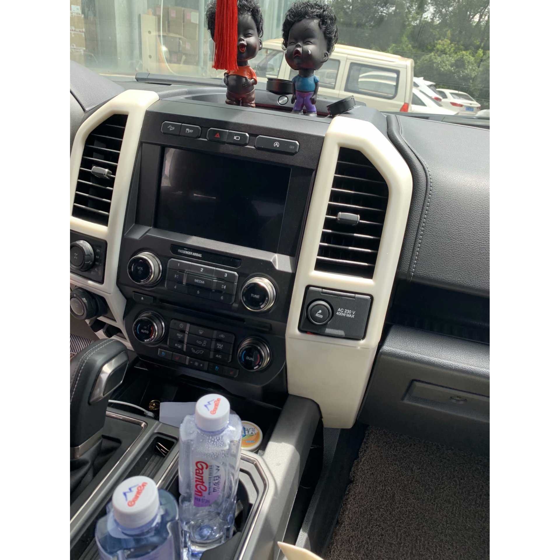 适用于20款福特猛禽F150改装专用 中间出风口装饰框 黑色碳纤纹