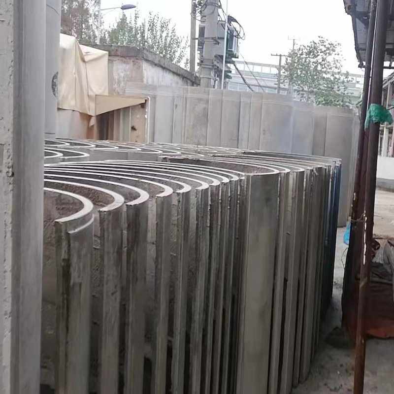 GRC外墙装饰 线条 线脚 构件 罗马柱 檐线 窗线 干挂外墙栏杆花瓶