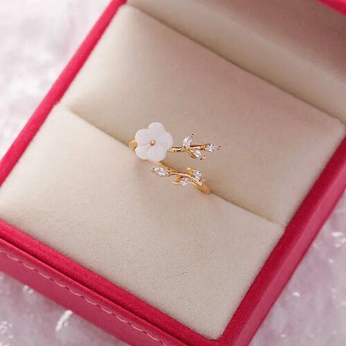 2023 New Fashion Crystal Zircon Rings Sweet Flower Leaf Butt