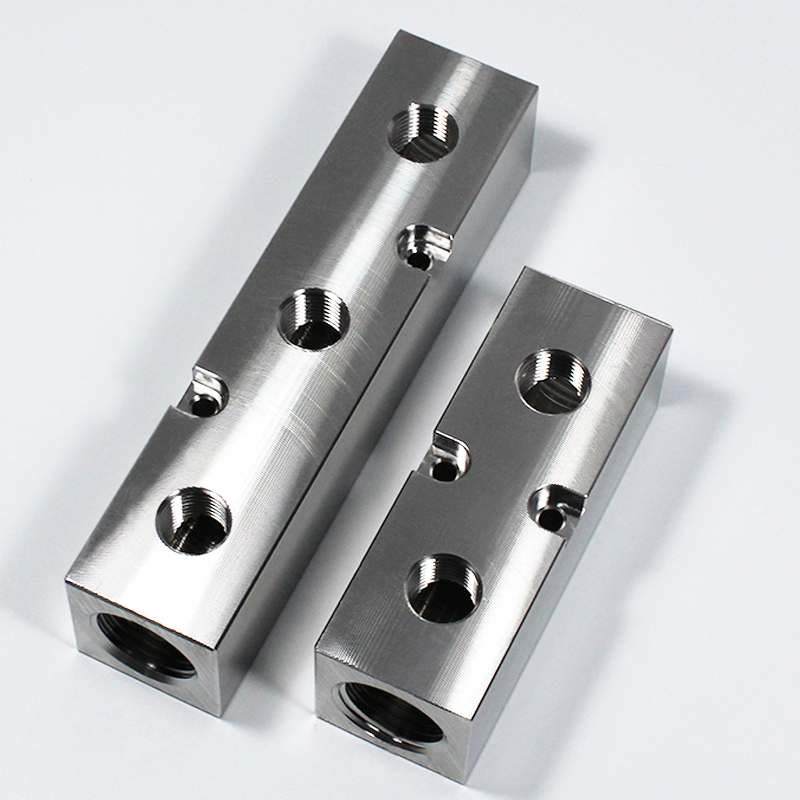 不锈钢 分气块多管路1寸气排气路分配器分L流水排直通气动接头底