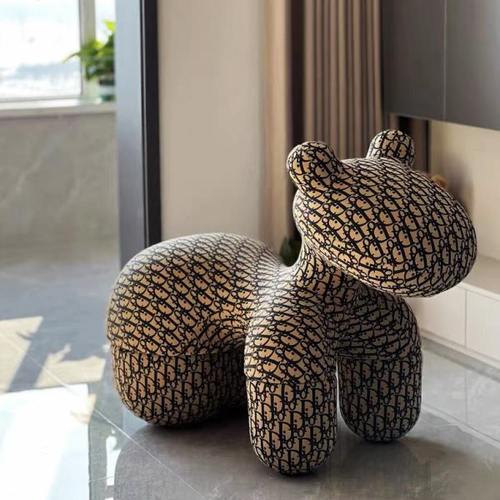 网红小马椅创意轻奢沙发座客厅大型落地摆件羊驼凳子乔迁新居礼品