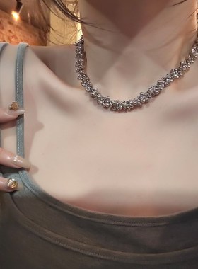 小众设计金属圆球串珠项链女个性夸张高级感冷淡风短款颈链锁骨链
