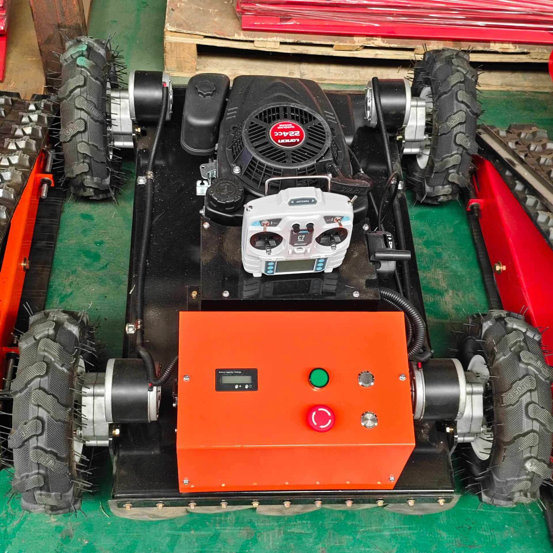 遥控割草机 全自动无线操控履带式割草机 果园公路河沿坡边除草机,3C数码配件,摄像机配件,淘宝优惠券,粉丝福利购,淘宝优惠卷