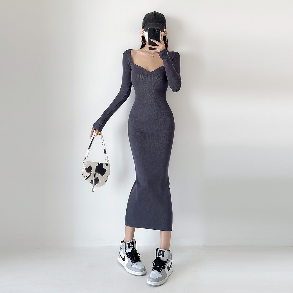 欧美风针织纯色方领修身长裙
