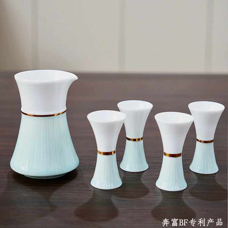 挚友高颜值青瓷清酒杯陶瓷冬季家用烈酒杯子小酒盅分酒器套装便携