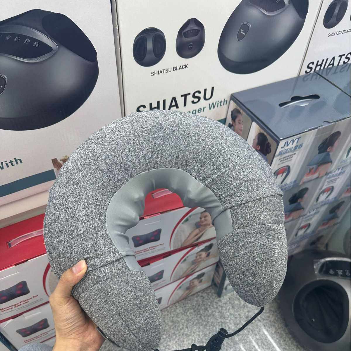 充气按摩颈枕u型枕办公室电动颈椎按摩器跨境热敷按摩枕旅行u形枕