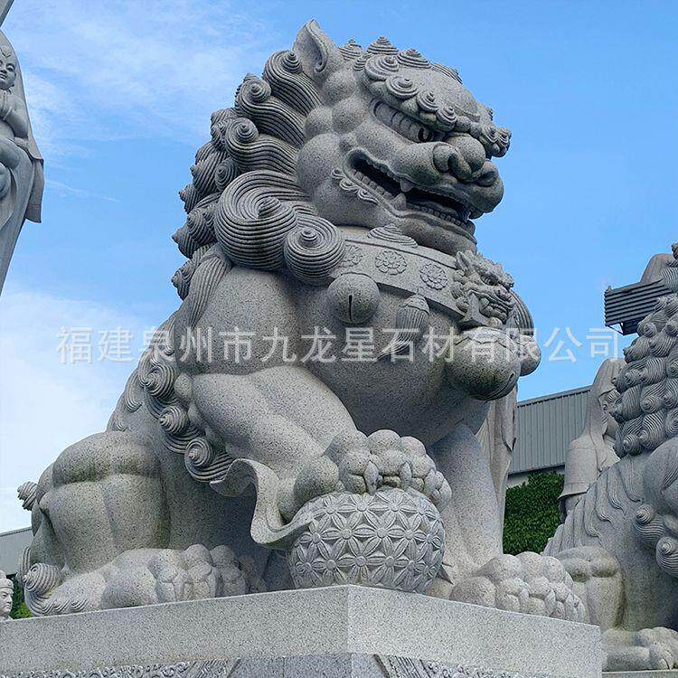 定 制花岗岩石狮子一对看门镇 宅青石汉白玉石雕狮子做旧家用摆件