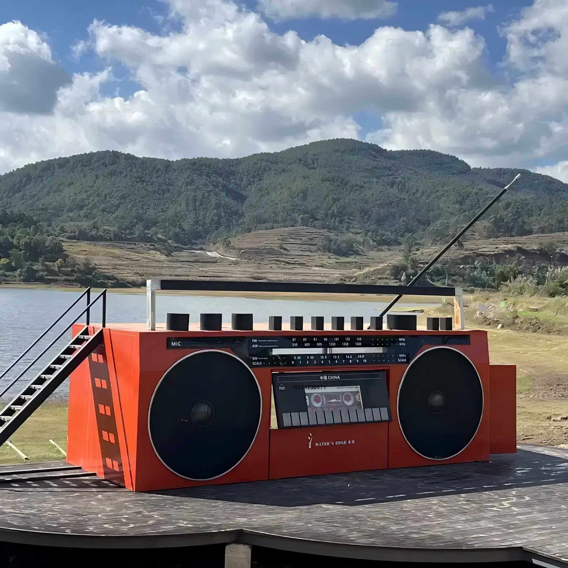 网红大型复古收音机户外景区可移动餐车咖啡馆引流拍照打卡道具,电子元器件市场,其它元器件,淘宝优惠券,粉丝福利购,淘宝优惠卷