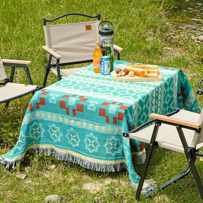 北欧跨境供应沙发毯沙发巾多功能线毯露营毯桌布挂毯装饰民宿代发